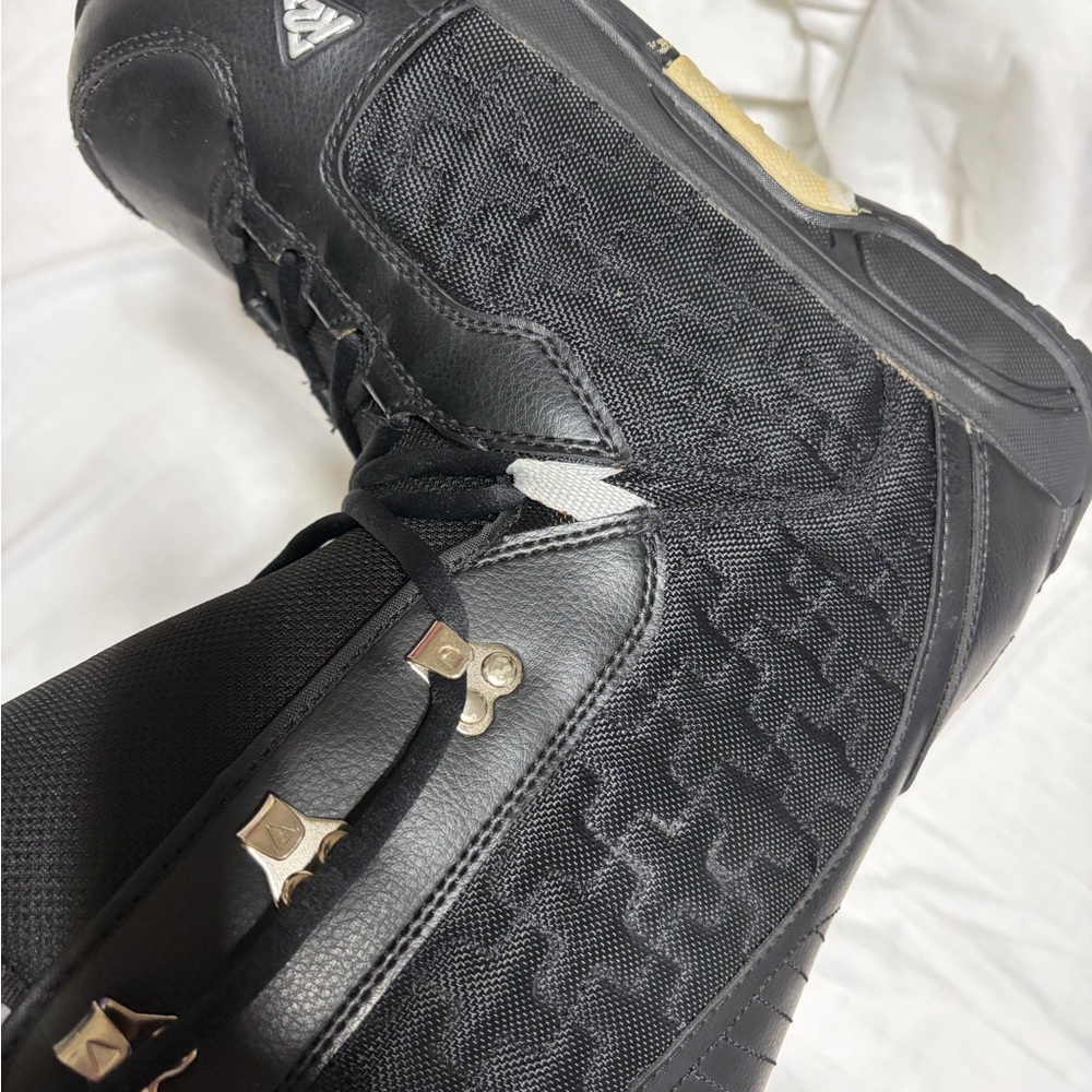 K2 men’s snowboarding boots